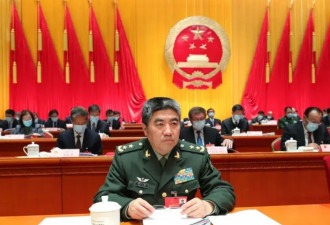 新疆军区司令政委双双缺席习接见 释放强烈信号
