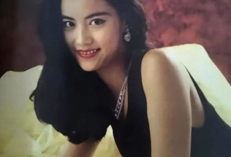 做谢霆锋背后女人23年,如今53岁和女儿同框成人生赢家
