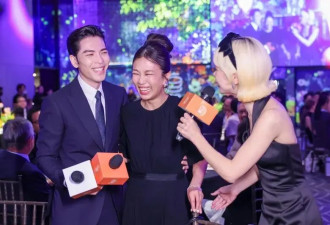 "我老婆最好吃"萧敬腾宴会上强吻太太，林有慧...