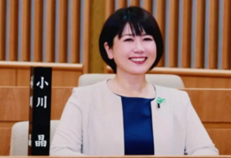 女市长与已婚男下属开房，竟是谈工作？