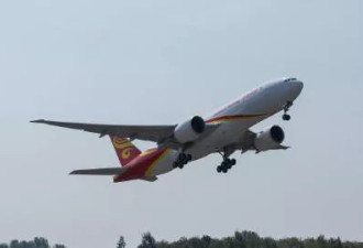 中美贸易战以来首见 波音向金鹏航空交付777货机