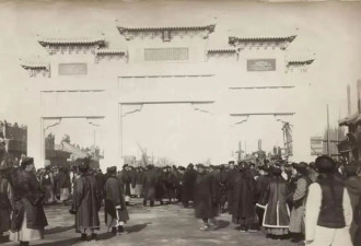 1900年，老佛爷和她的“义民”