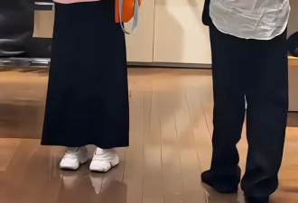 范冰冰日本购物被偶遇，神秘男子陪同献殷勤，被曝已在当地买房