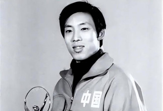 妻儿定居美国 跳高王子朱建华现状
