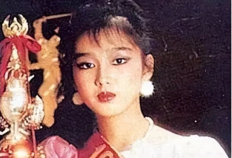 母亲46岁生下她，父亲刘德华用亿万富养