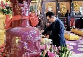 71岁王健林现状：骨瘦如柴，债务不断，难怪...