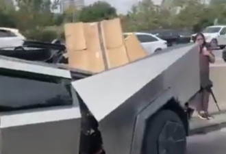 起猛了，在路上看到“变形金刚”特斯拉