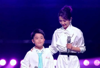 湾区晚会名场面：小沈阳和女儿同框，歌手真唱翻车