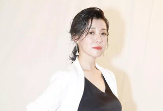 与四婚名导同居三年不结婚 她转身下嫁穷小子
