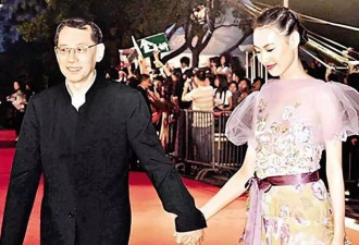 37岁梁洛施恋上导演，定居北京低调生活