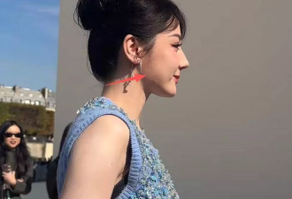 热巴时装周用力过猛，生图妆容显脏还卡粉