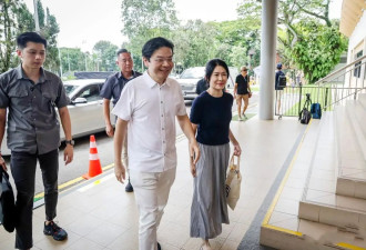 新加坡第一夫人太温婉，银行家出身颜值在线，理财顾家穿搭还出众