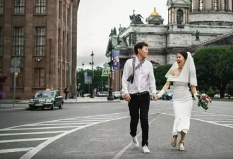 不接亲、不主持、不喝酒，年轻人“改造”婚礼