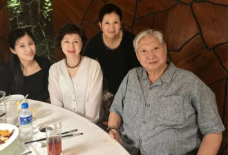 75岁洪金宝和家人到云南旅游，老婆高丽虹打扮贵气