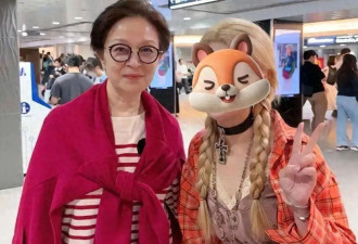 刘莉莉：31岁嫁圈外人，为家庭息影赴美生活