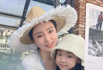 董璇二婚，火了仨人？小酒窝频繁露脸被批营销过度