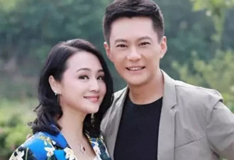 曹颖一家同台庆中秋，55岁王斑看着比老婆还年轻