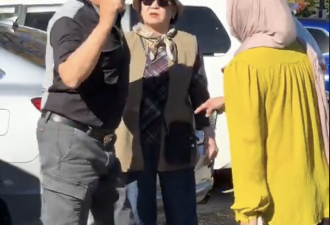 准备开车离开结果路被堵了！多伦多停车场亚裔夫妇被头巾女气炸了
