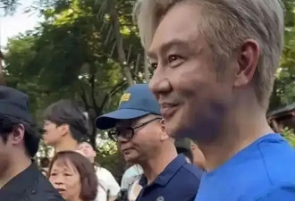 56岁陈浩民现身福建街头显沧桑！古装超帅男神太衰老