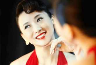 她出身清华大学,因拍三级片与父母决裂,如今再不让女儿进娱乐圈