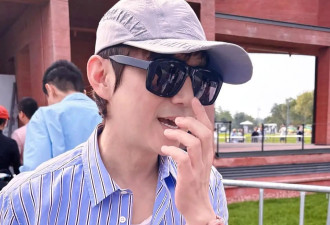 何炅缺席中秋晚会原因曝光，一年内痛失2位亲人