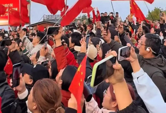 泰山陪爬者晒业绩：80人团队长假接了200单