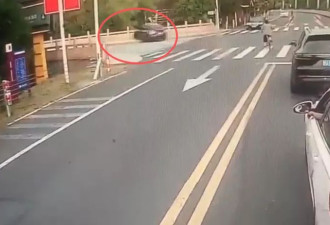 “一车辆逆行后撞破桥栏坠落”视频流传 交警回应