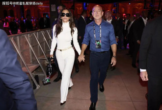 55岁桑切斯与61岁贝佐斯好忙！晋升亿万太太后 她穿的很抢眼