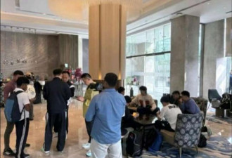 “这里遍地污水”，国乒带200箱物资抵达印度