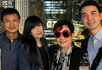 周慧敏和老公出席晚宴，60岁倪震秃头苍老，变成沧桑油腻大叔