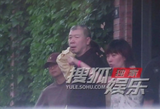 考古|冯小刚带女儿去陈思诚工作室！开个人账号还读影视专业，她也要“女承父业”吗？