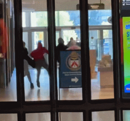 "吓不活了": 多伦多华人亲历Fairview Mall劫案！一天3家商场遭殃