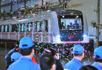 外国游客被中国“惯坏”