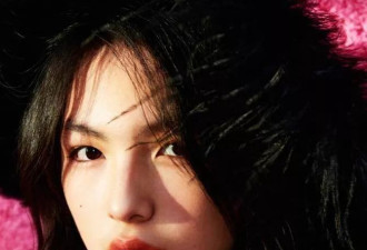 李湘王岳伦同步祝贺女儿获奖，重复买热搜遭网友群嘲