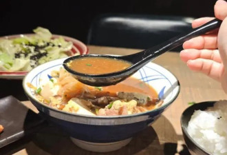 为什么下馆子后总疯狂口渴？研究分析了8000道菜后找到了真相