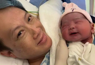 恭喜！香港知名男星58岁妻子剖腹生二胎