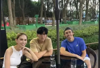 吴磊、甄子丹和费德勒打球，周杰伦、王一博都现身的网球赛有多热门