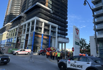 Hwy401/Leslie华人区高楼天然气爆炸起火, 7人紧急送医