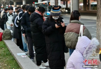 中国公务员招录年龄放宽，释放了什么信号？