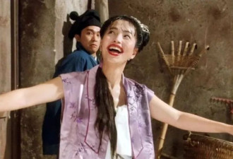 62岁女演员“石榴姐”被曝在景区打工，网友回应