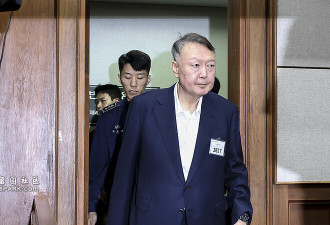特检组传唤调查持续8个多小时 尹锡悦全程缄默