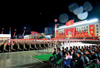 金正恩的“阅兵外交” 女儿并未亮相 什么信号？