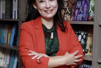 翁静晶炮轰成龙 旧怨被扒!《醉拳2》抢功加导演名