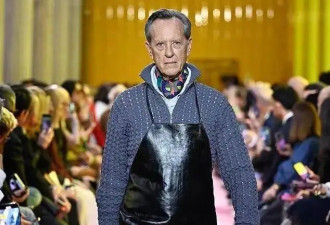 MiuMiu少女们，集体在菜市场“杀鱼”...“屠夫风”设计大翻车？