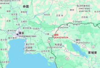 疯传照片：柬国街头满地外国护照 网：毛骨悚然