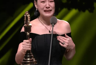 小S亮相金钟奖！如愿拿下最佳主持哭到脸变形