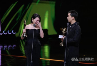 小S夺金钟落泪感谢大S保佑