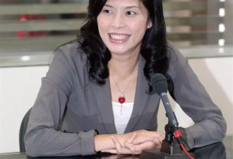 胡锡进：郑丽文年轻时支持"台独"但后来得以重塑