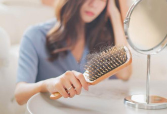 更年期女性落发增多 3方法防“毛囊休止期”