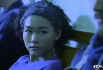 凭借一首歌与王菲齐名，却被俩渣男折磨成精神病，今51岁令人唏嘘